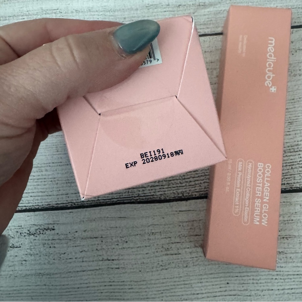 Medicube Collagen Bundle - Picture 2 of 3